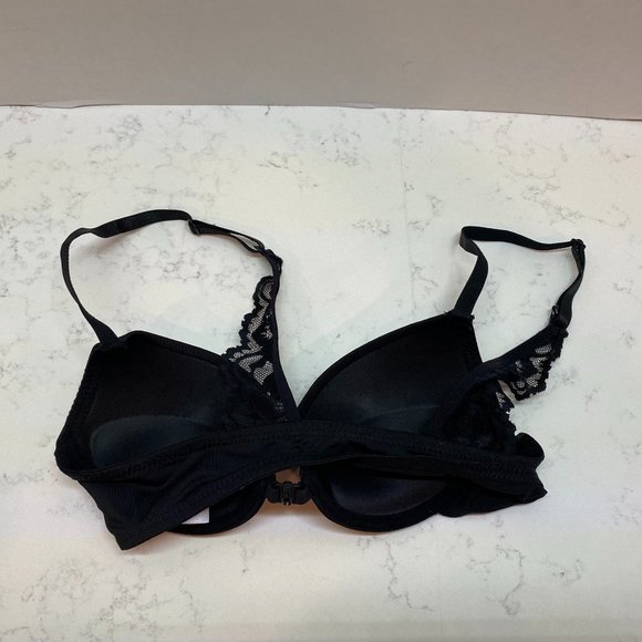 Simply Styled Black Lace Bra - Picture 2 of 4
